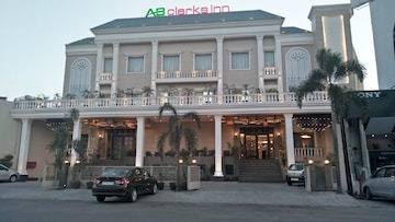 AB CLARKS INN, JALANDHAR